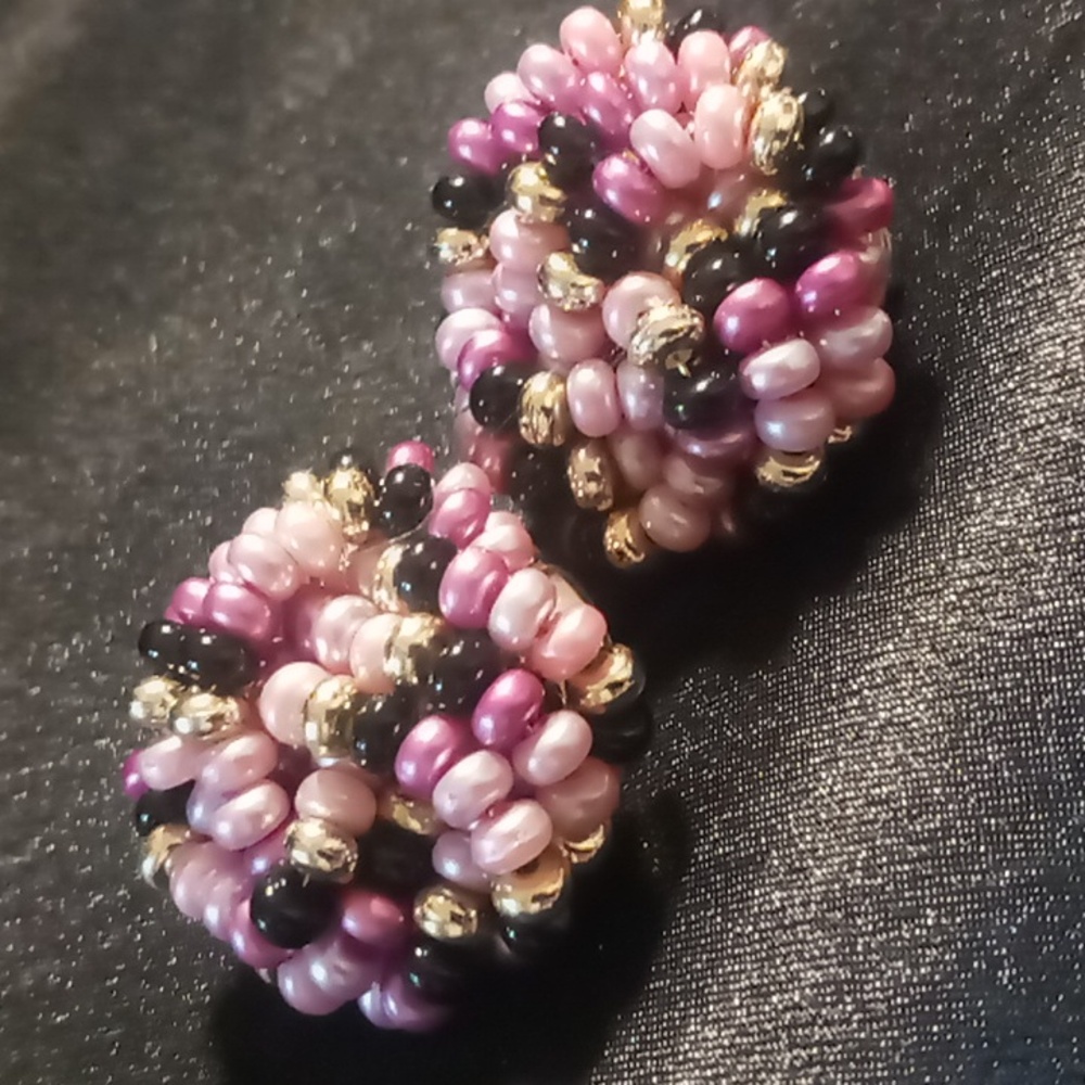 Vintage beaded cluster earrings purple, pink, black, gold